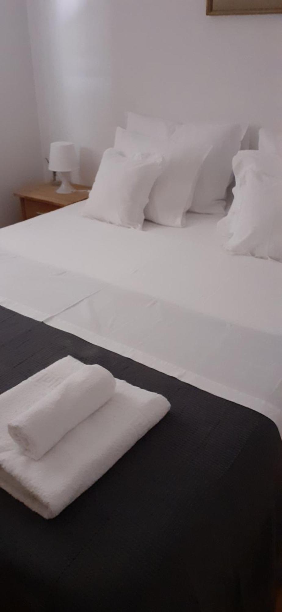 Apartman Mikola With Sea View Trogir Exteriör bild